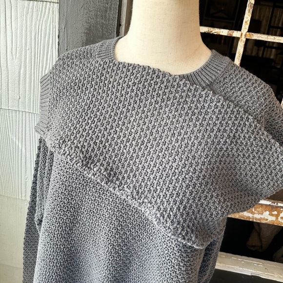 GAP Loose Textured Charcoal Grey Tunic Sweater - Picture 4 of 6